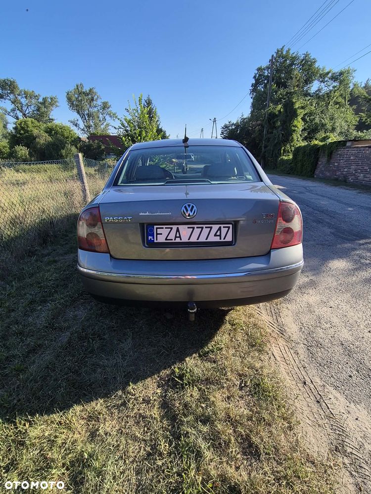 Volkswagen Passat 1.9 TDI 4Mot Basis - 3