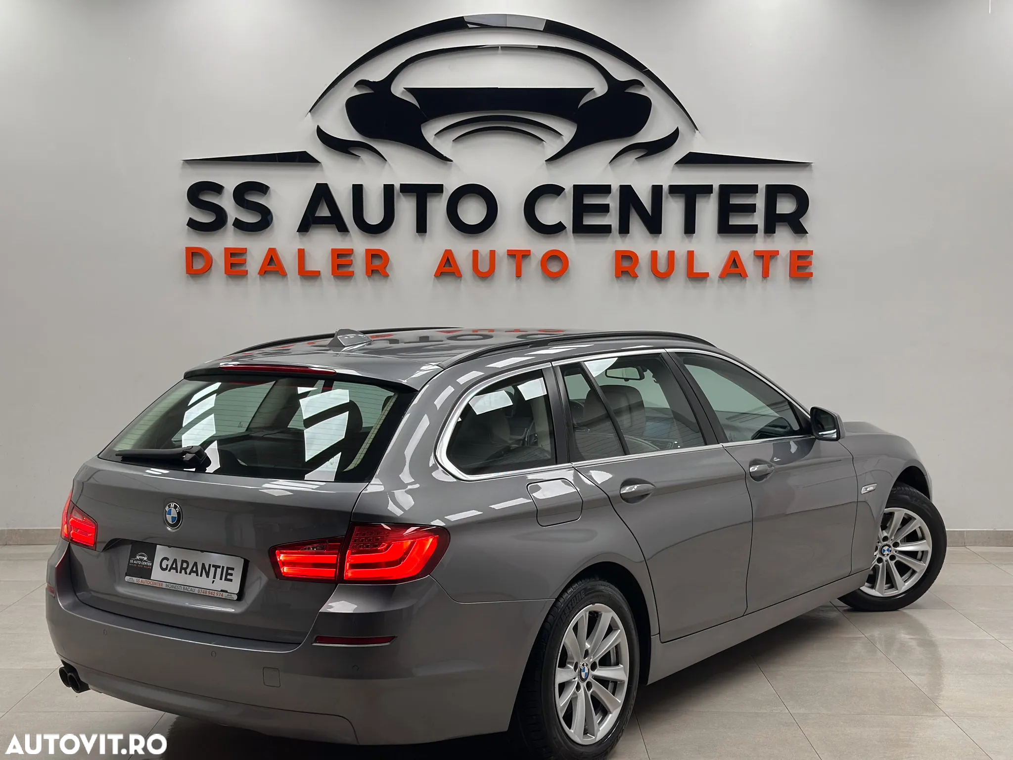 BMW Seria 5 520d Touring - 4