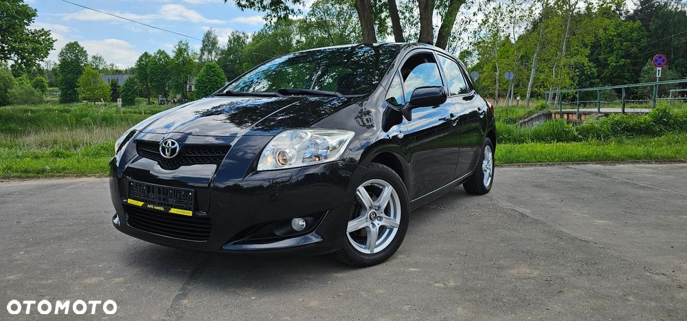 Toyota Auris 1.6 VVT-i Team
