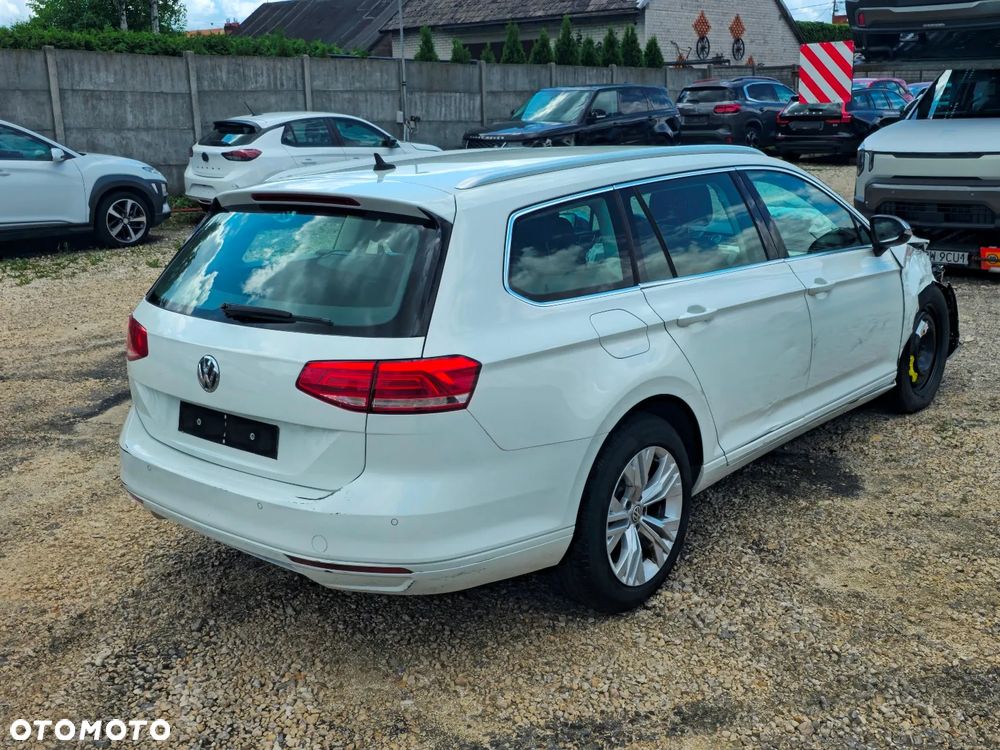 Volkswagen Passat 2.0 TDI (BlueMotion Technology) Trendline - 8