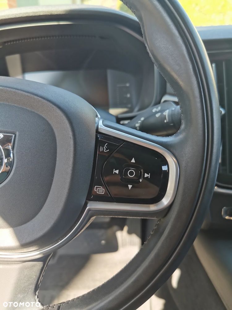 Volvo S90 T5 Momentum - 29