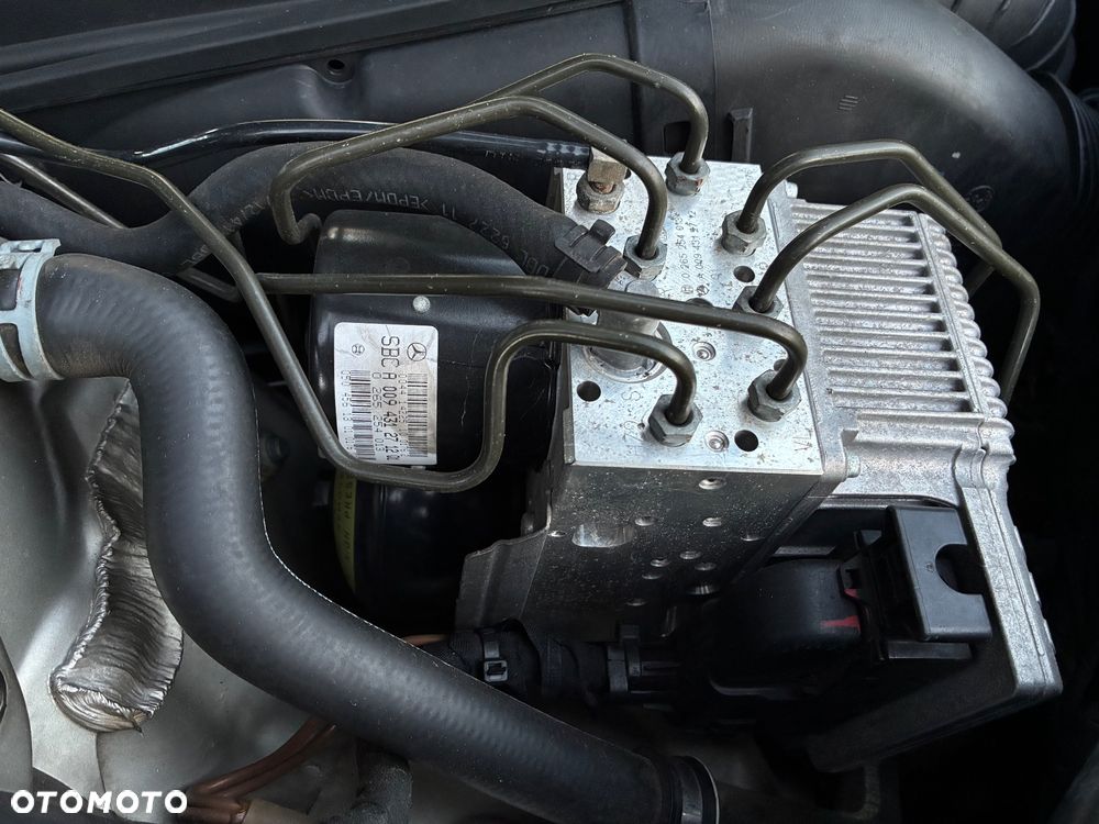 Mercedes-Benz Klasa E - 38