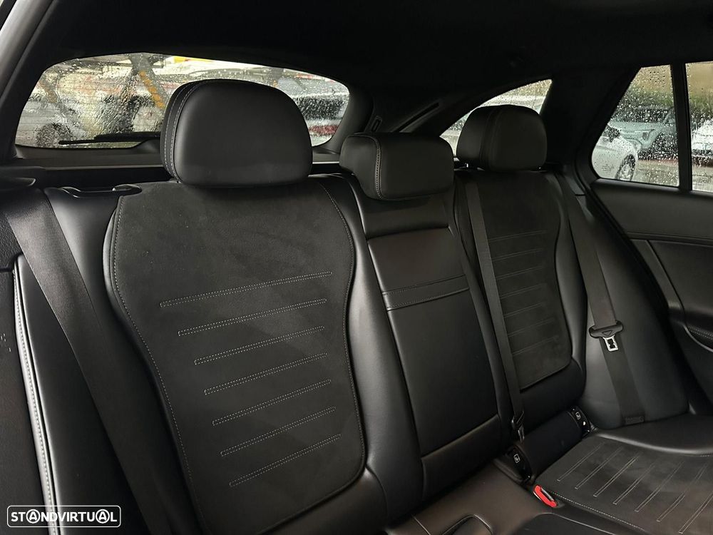 Mercedes-Benz C 300 de 4Matic T 9G-TRONIC AMG Line - 12