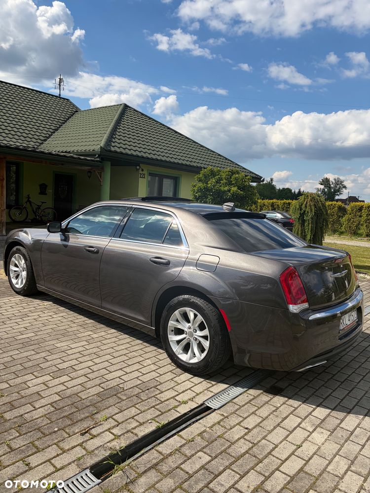 Chrysler 300C - 8