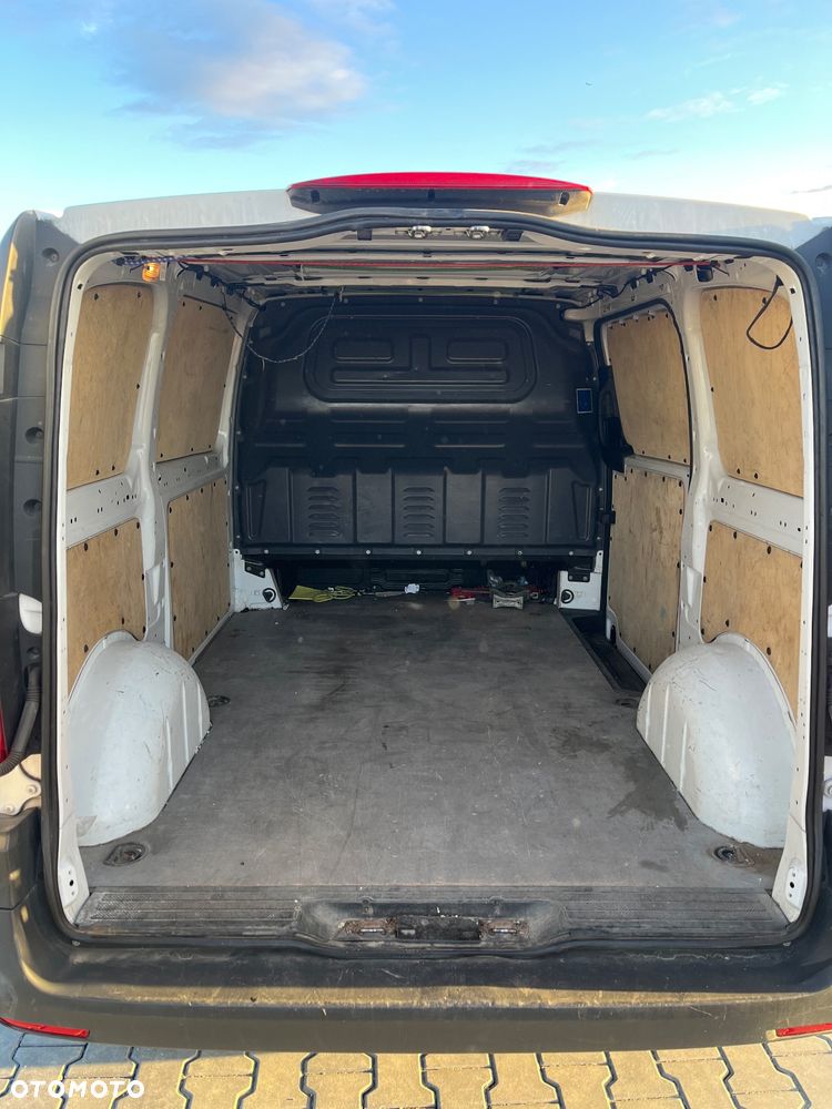 Mercedes-Benz Vito - 12