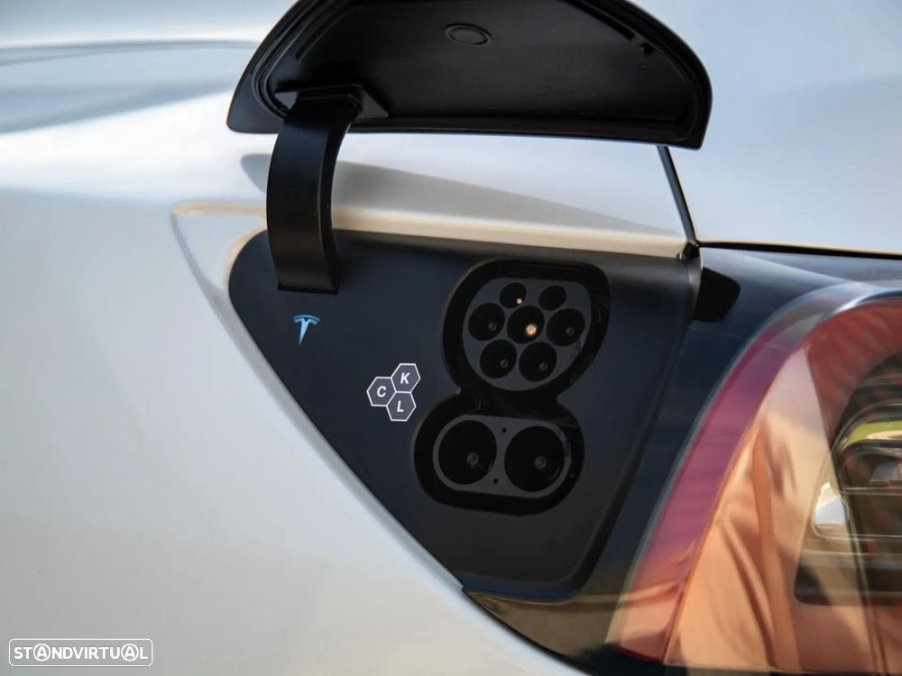 Tesla Model Y Long Range Tração Integral - 13