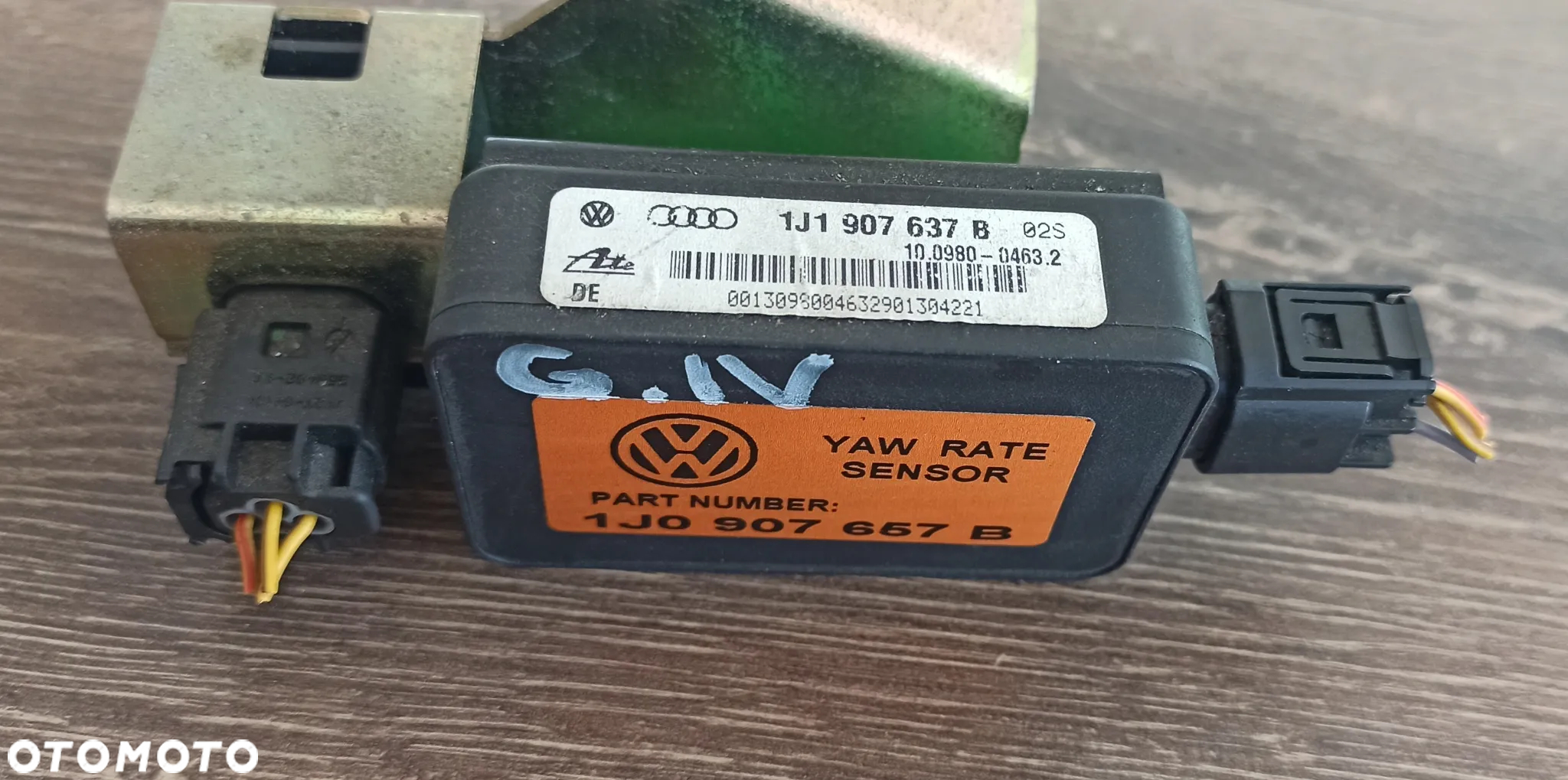 CZUJNIK SENSOR ESP 1J0907657B 1J0907651A - 3