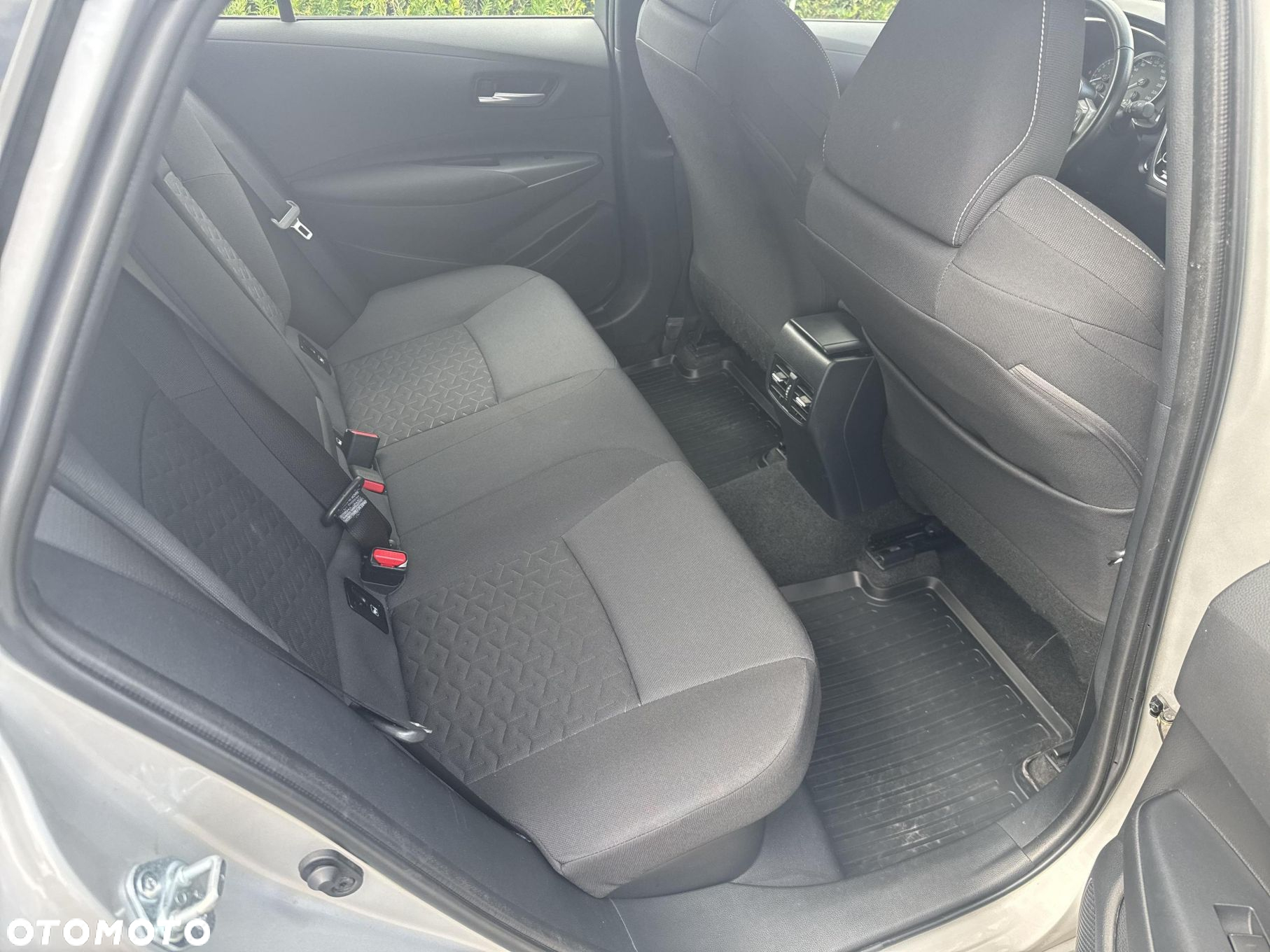 Toyota Corolla - 13