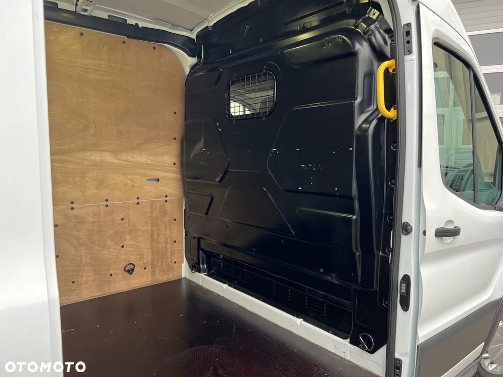 Ford Transit 2,2 L2H2 - 29