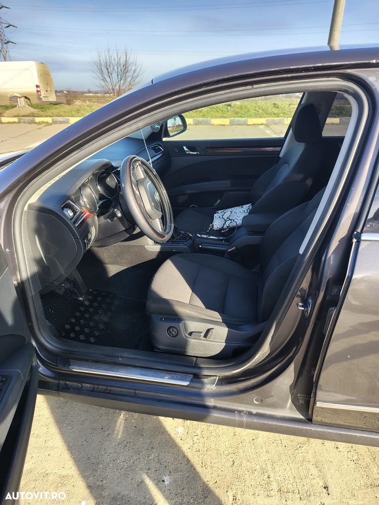 Skoda Superb 2.0 TDI PD Comfort - 10