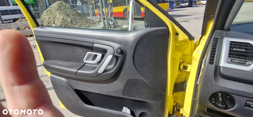 Skoda Fabia 1.4 16V Sport - 11