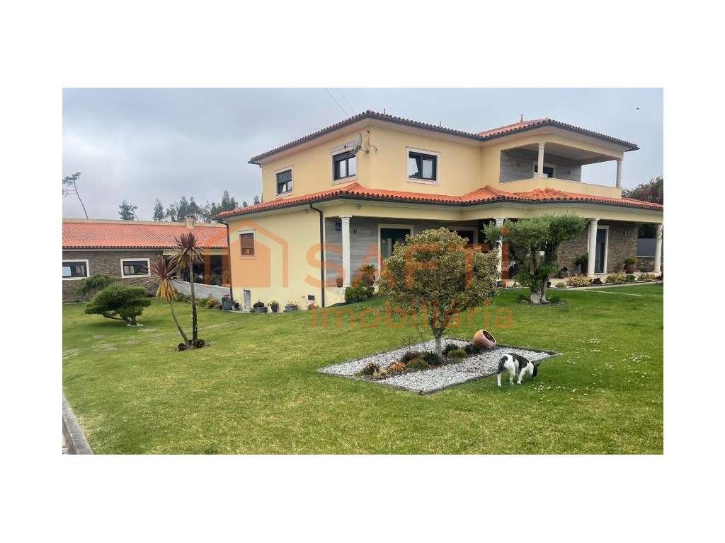Moradia T4+1 com 2.140 m² de terreno Coimbrão, Leiria - Grande imagem: 3/21