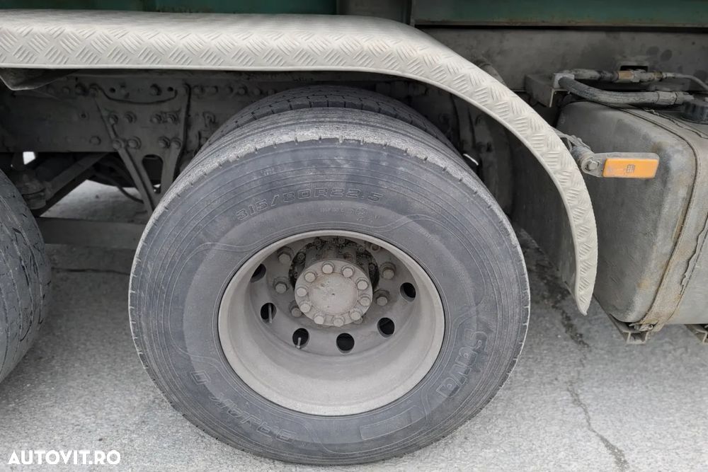 Mercedes-Benz ACTROS - 10