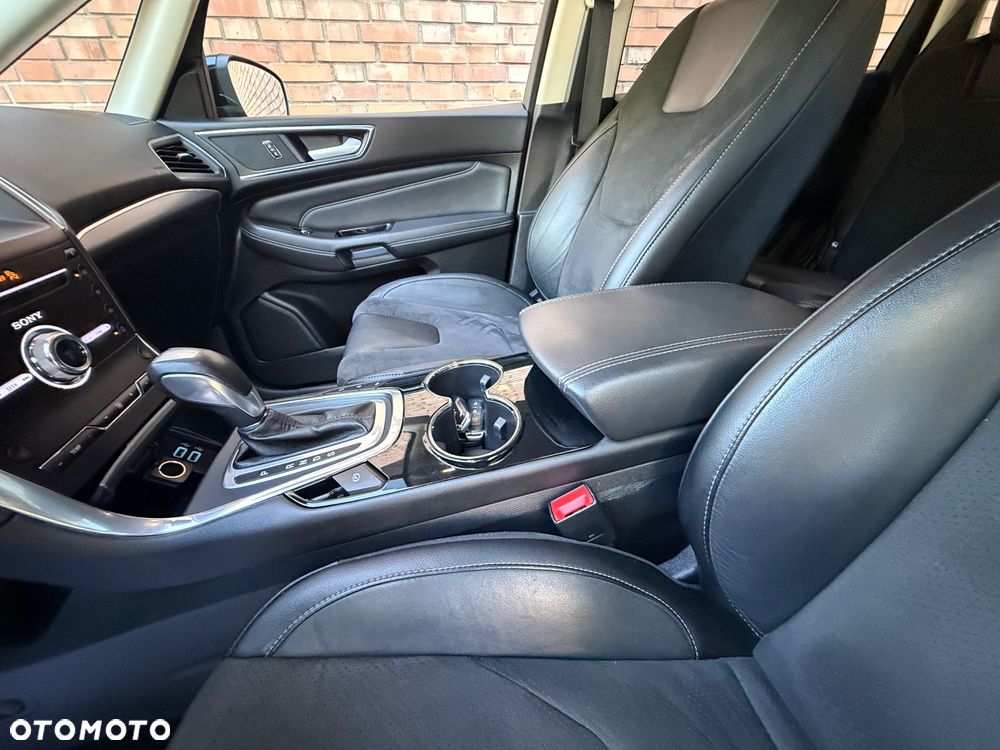 Ford S-Max 2.0 TDCi 4WD Titanium PowerShift - 21