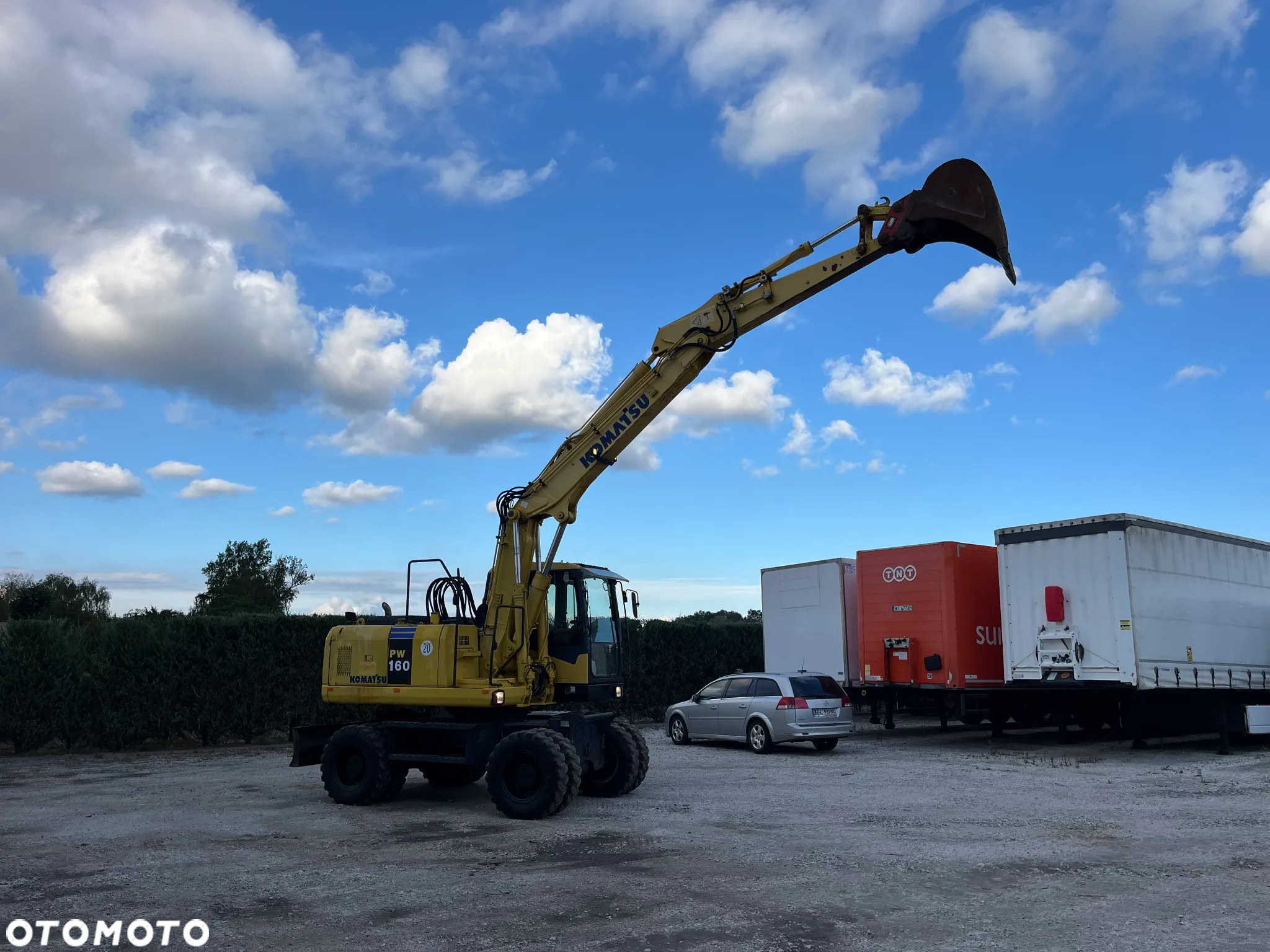 New Holland - 18