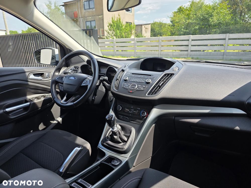 Ford Kuga 1.5 EcoBoost 2x4 Trend - 9