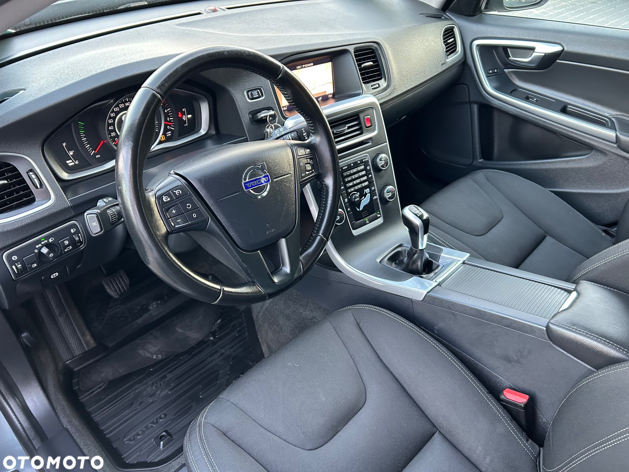 Volvo V60 D2 Drive-E Dynamic Edition (Momentum) - 13