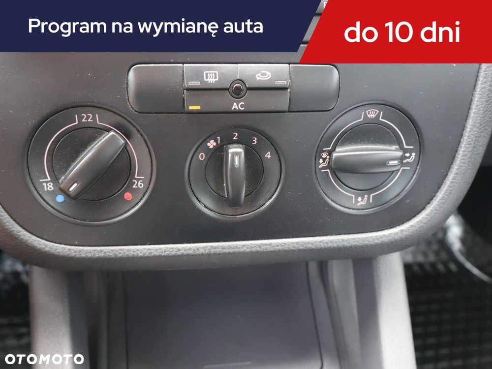 Volkswagen Jetta - 14