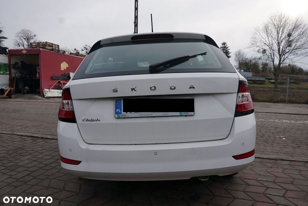 SKODA FABIA III NJ5 LIFT KOMBI 2020 LF9E 1.0 TSI DKLD 95KM QTS BIAŁY na części - 4
