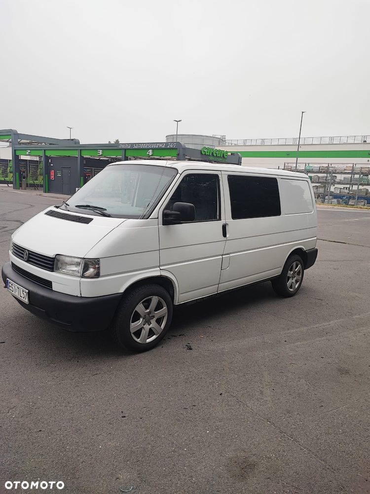 Volkswagen Transporter - 1