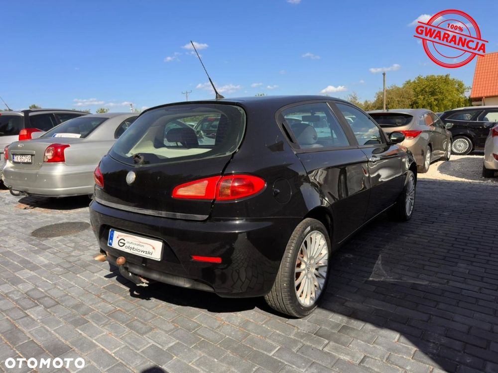 Alfa Romeo 147 - 10