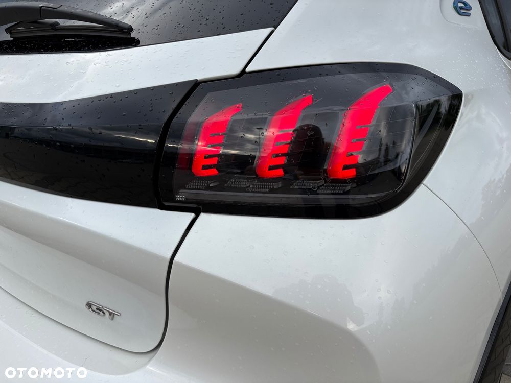 Peugeot 208 GT - 15