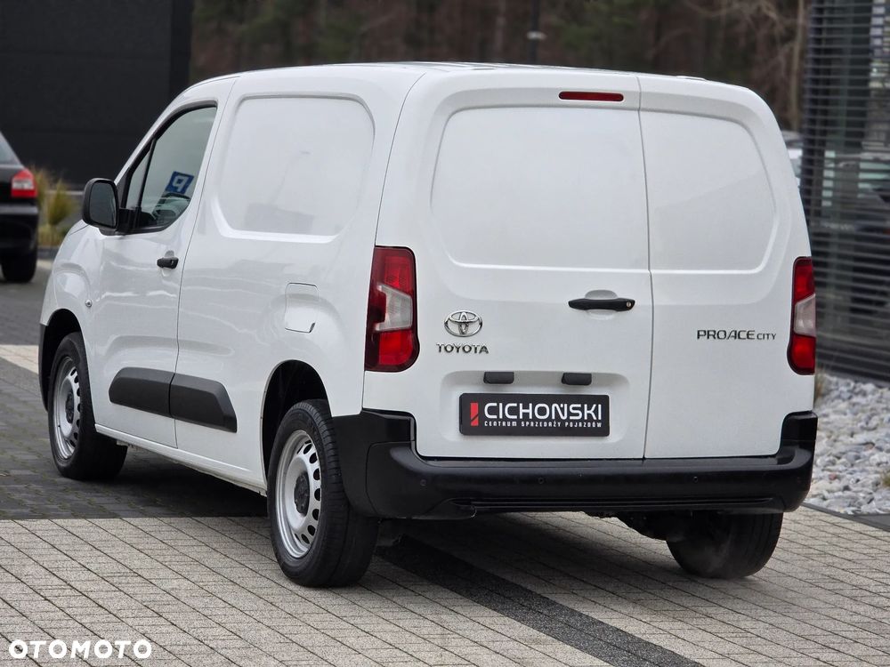Toyota Proace City 2.0t 1.5 D-4d 100KM  3 OSOBOWA Furgon Blaszak BEZWYPADKOWA z Polskiego Salonu I Pierwszy i Jedyny Właściciel I Pełna Faktura Vat 23% - 11