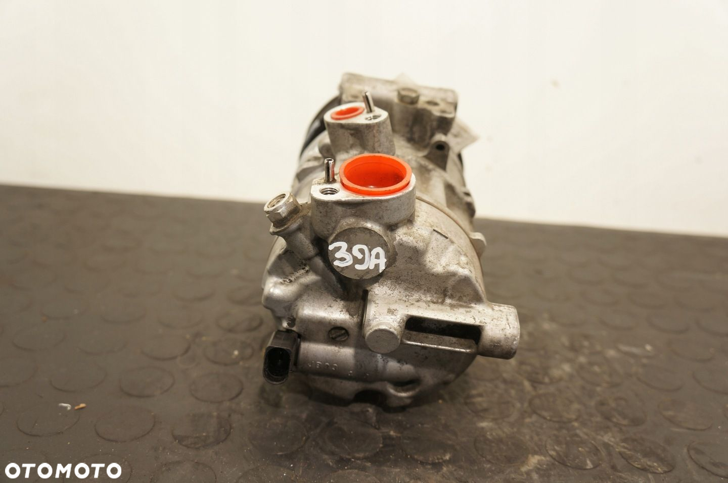 KOMPRESOR KLIMATYZACJI VW GOLF SEAT LEON AUDI A3 1,6 2.0 TDI 5Q0816803D - 2