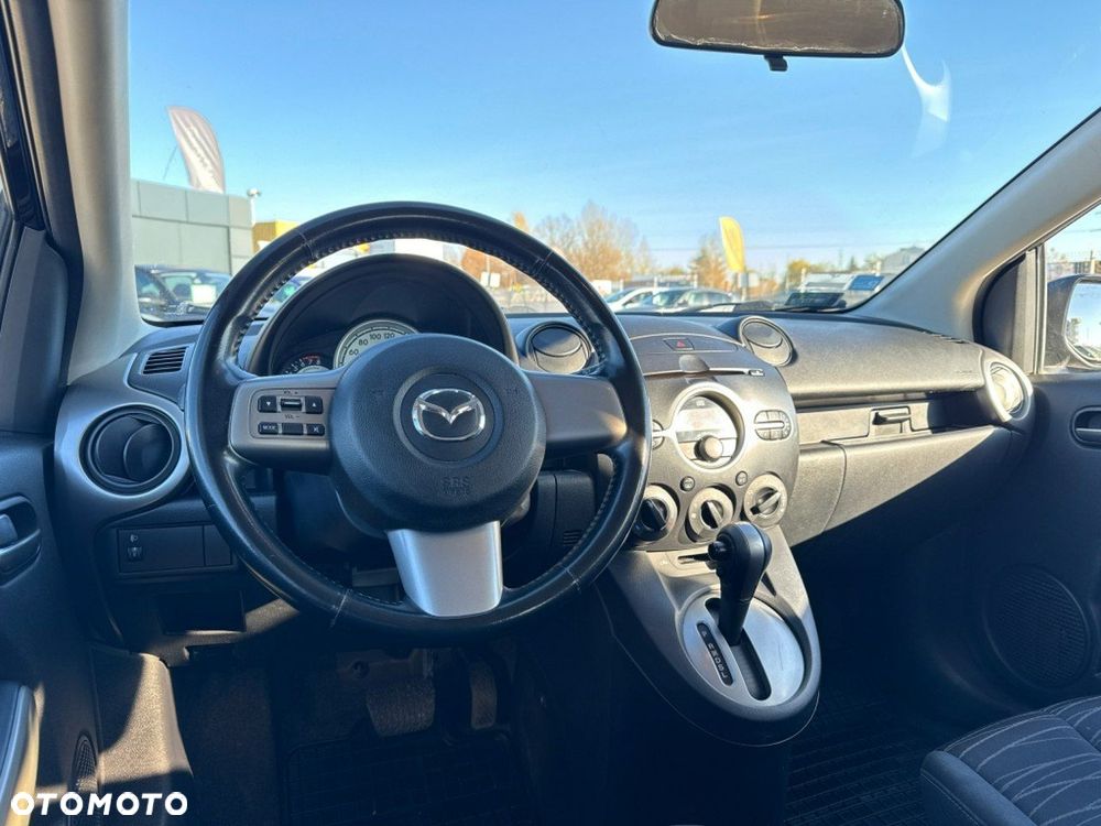 Mazda 2 - 11