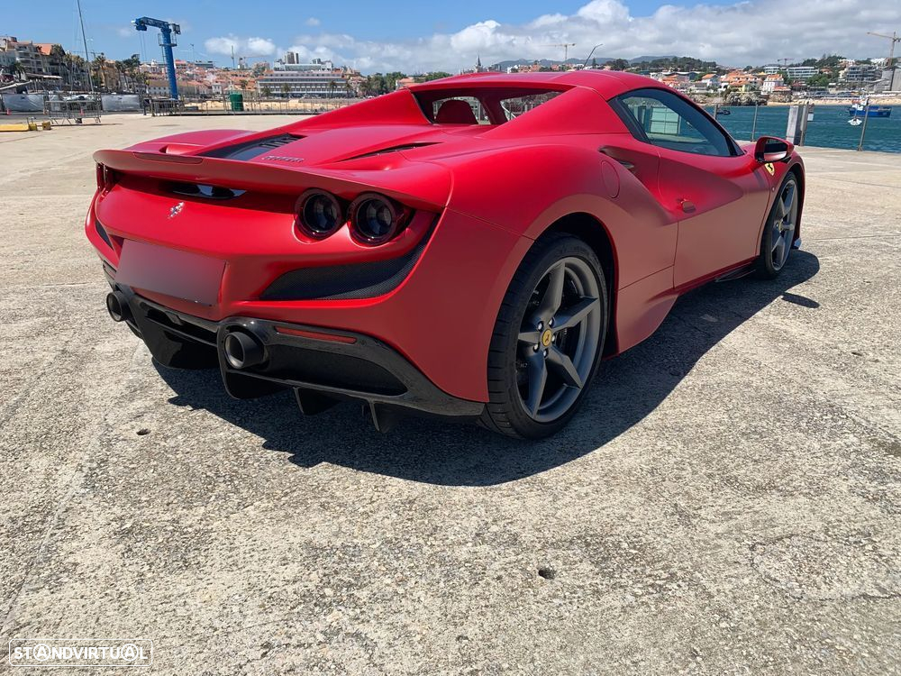 Ferrari F8 Tributo Spider - 12