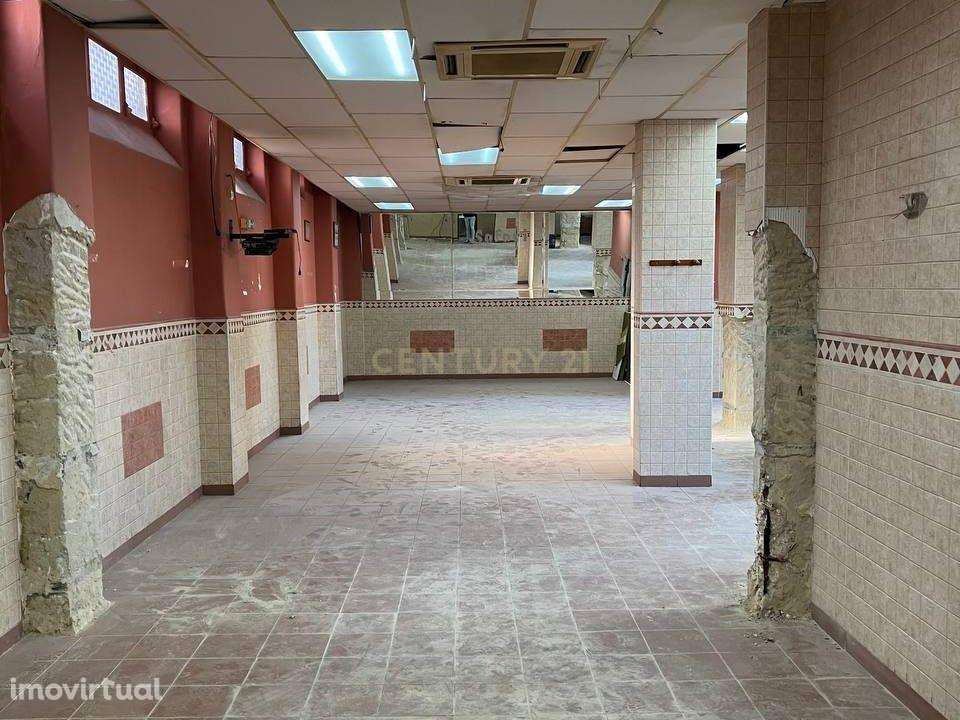 Espaço comercial destinado a restauração, para arrendar em Moscavide - Grande imagem: 2/21
