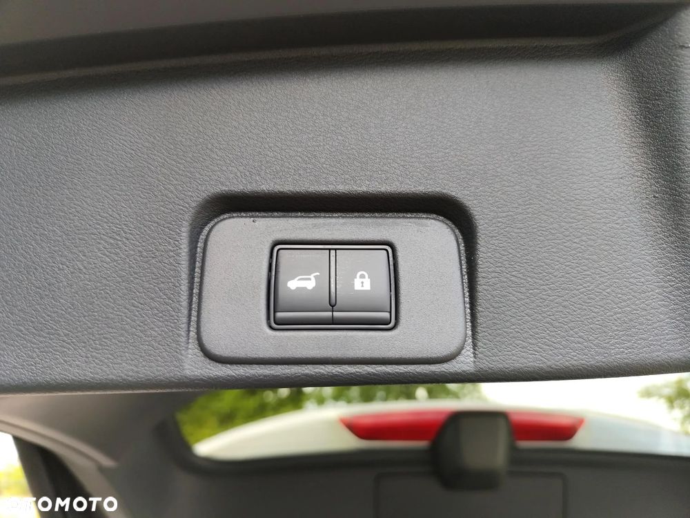 Nissan X-Trail 1.5 VC-T e-POWER Tekna e-4ORCE 7os - 37