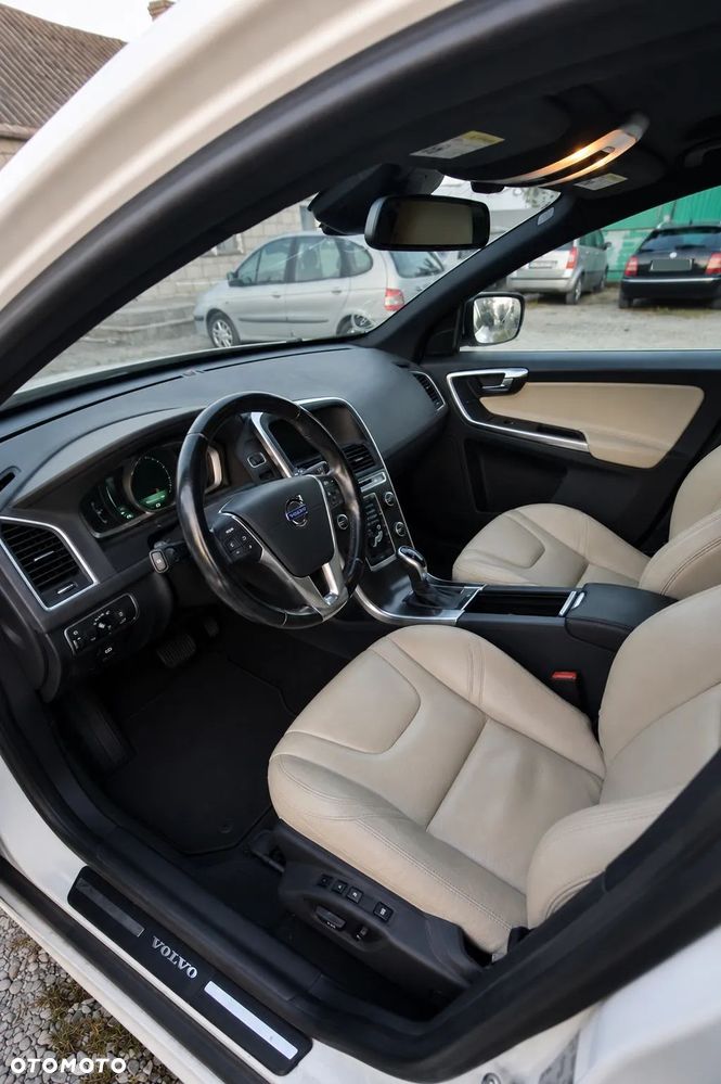 Volvo XC 60 T5 Drive-E Summum - 3
