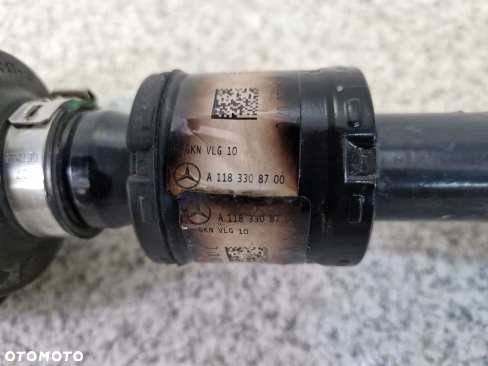 MERCEDES PÓŁOŚ PRZEDNIA LEWA PRZÓD LEWY GLB X247 247 A1183308700 - 2