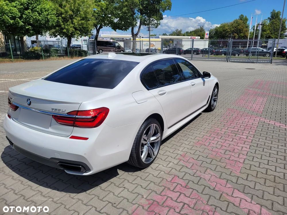 BMW Seria 7 750Li xDrive - 3