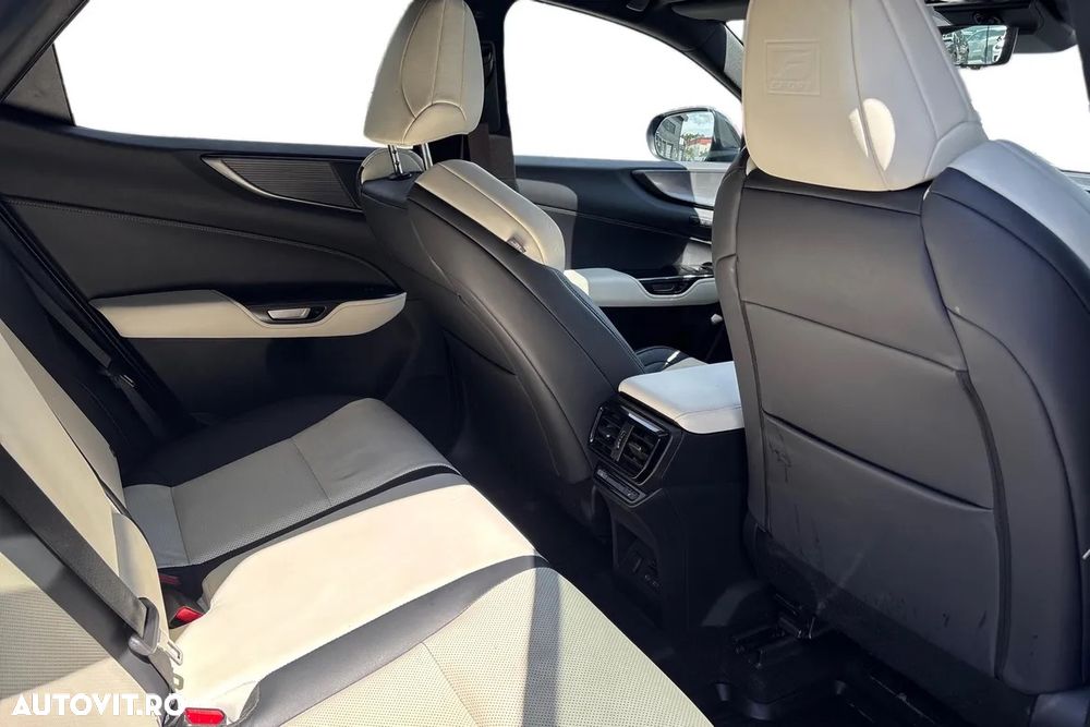 Lexus Seria NX 450h+ E-FOUR F SPORT - 17