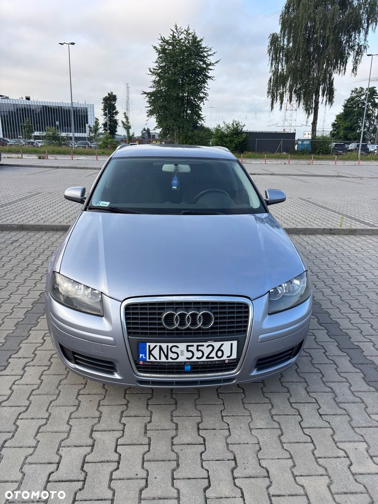 Audi A3 Sportback 2.0 TDI Ambiente - 2