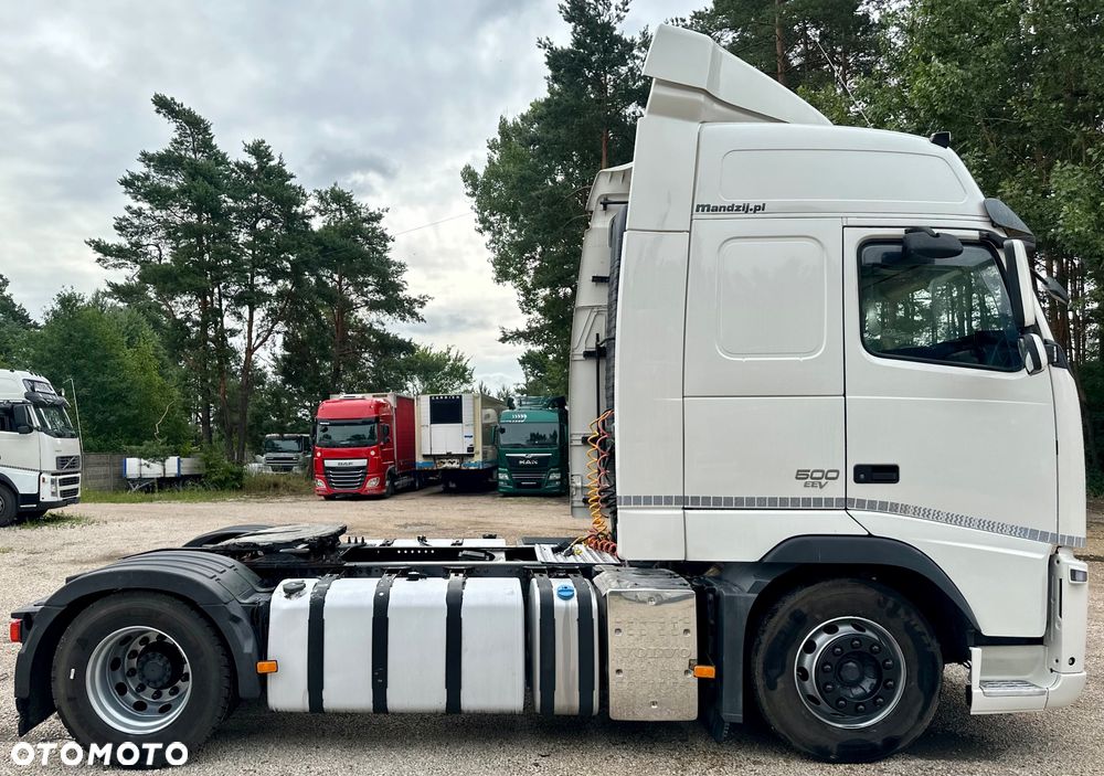 Volvo FH500 GLOB XL AUTOMAT 2xALUTANK XENONY LODÓWKA SPOJLERY 2011 EURO 5 EEV - 4