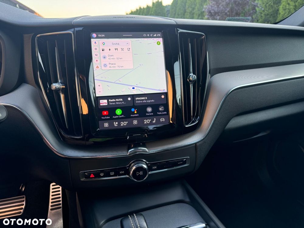 Volvo XC 60 T8 Plug-In Hybrid AWD R-Design - 29
