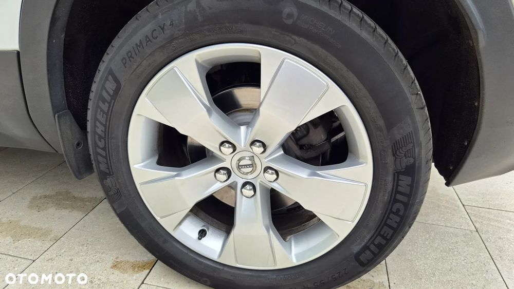 Volvo XC 40 T4 Momentum - 17