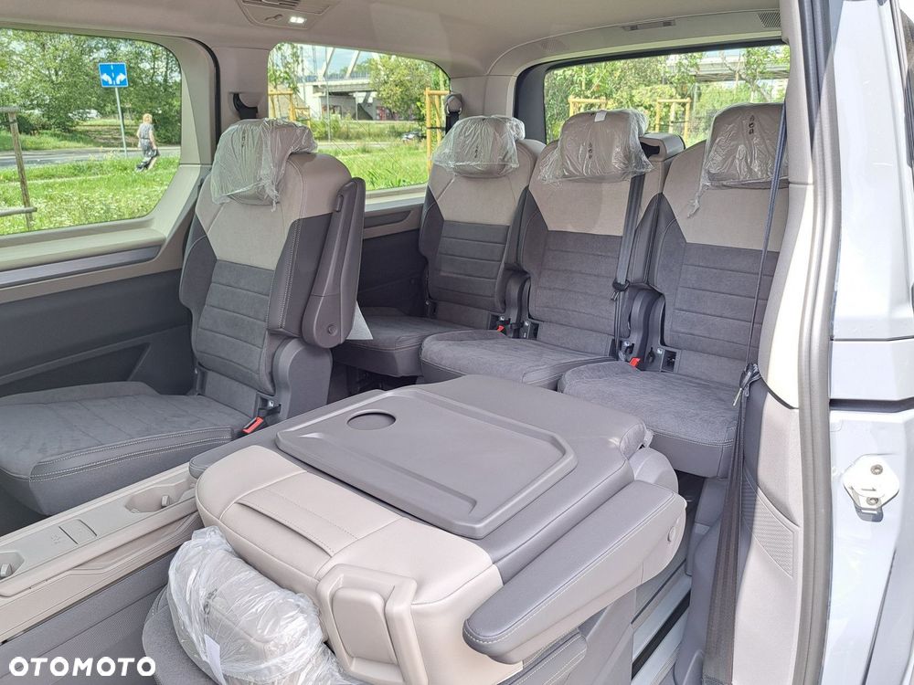 Volkswagen Multivan - 19
