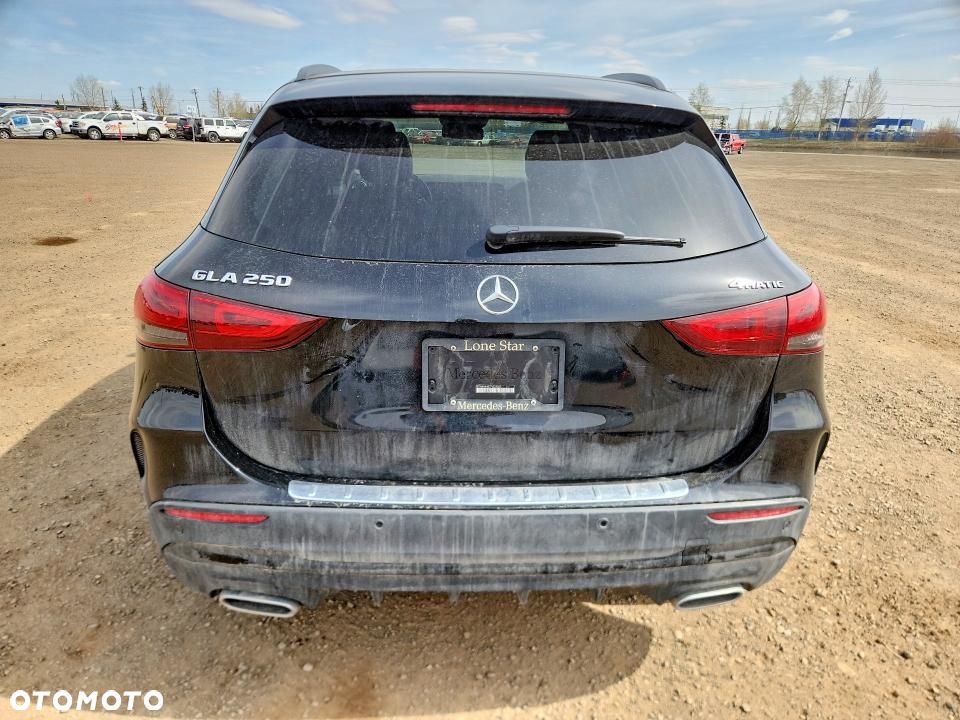 Mercedes-Benz GLA 250 4-Matic AMG Line - 3