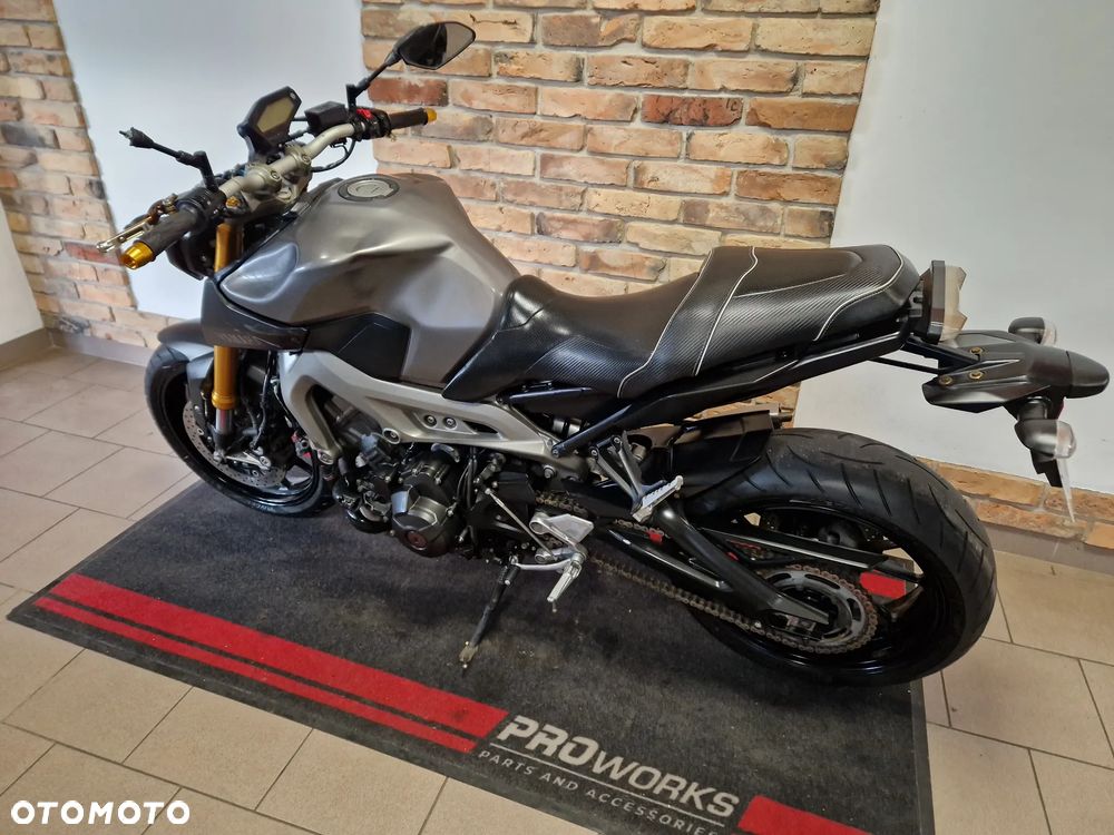 Yamaha MT - 8