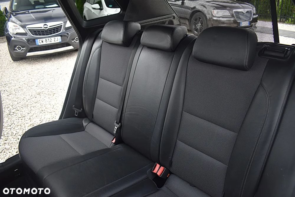 Hyundai i30 1.6 D Premium - 18