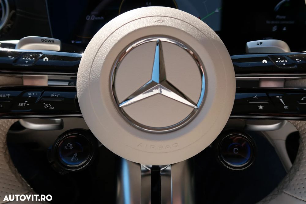 Mercedes-Benz AMG GT 4-door Coupe - 29