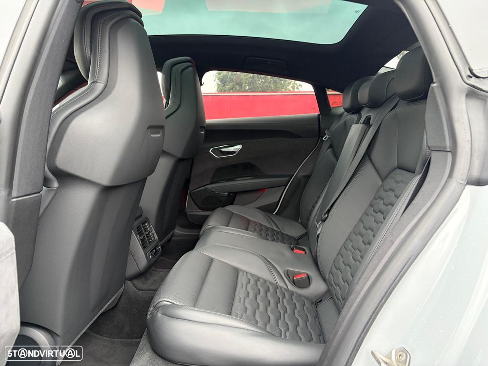 Audi e-tron GT quattro - 33