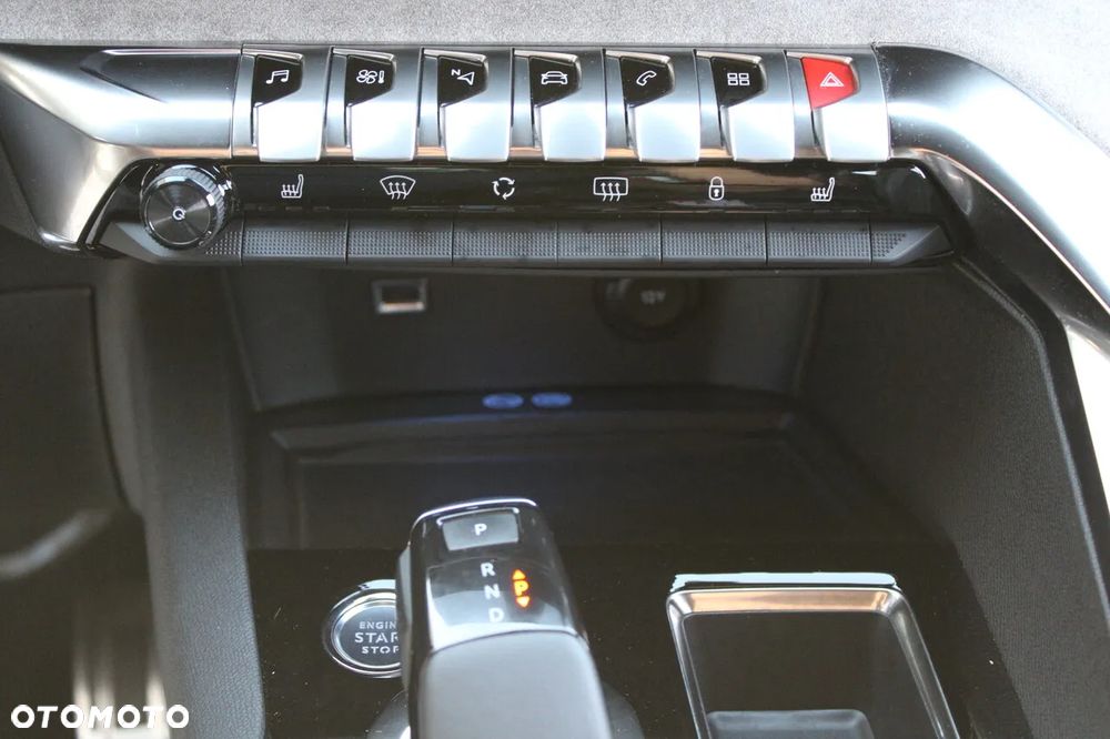 Peugeot 5008 PureTech 130 EAT8 Stop & Start GT - 37