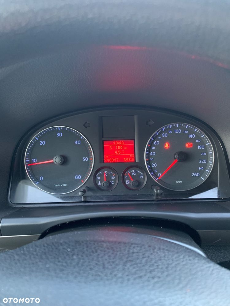 Volkswagen Touran 1.9 TDI - 17