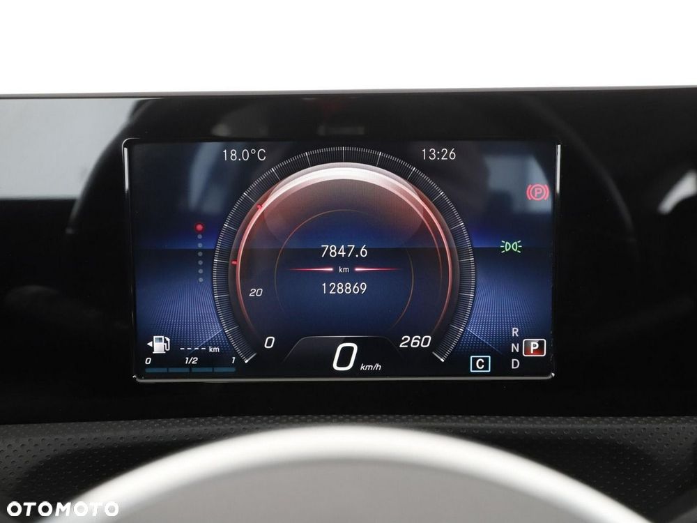 Mercedes-Benz CLA 200 d Progressive 8G-DCT - 23