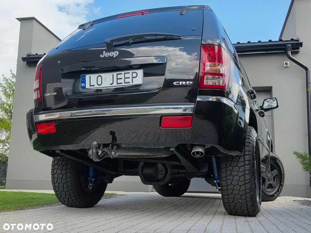 Jeep Grand Cherokee - 16